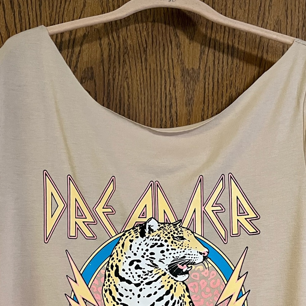 Graphic Tee - Picture 3 of 6